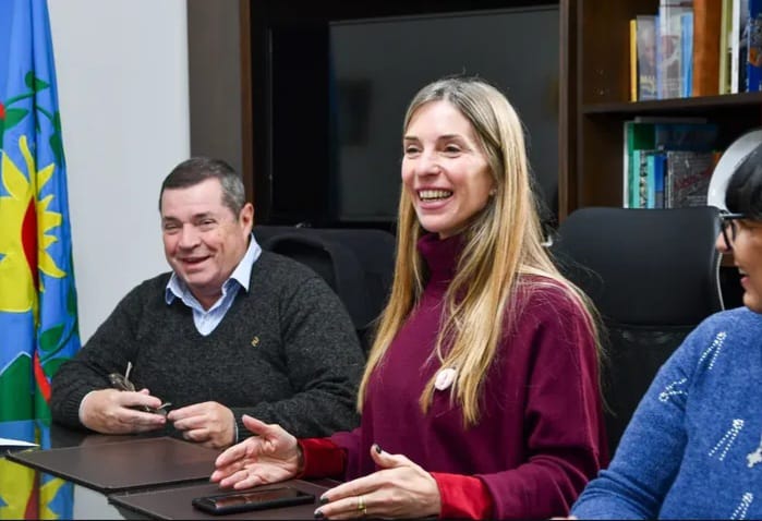 WhatsApp Image 2025-10-06 at 21.23.48 (2)